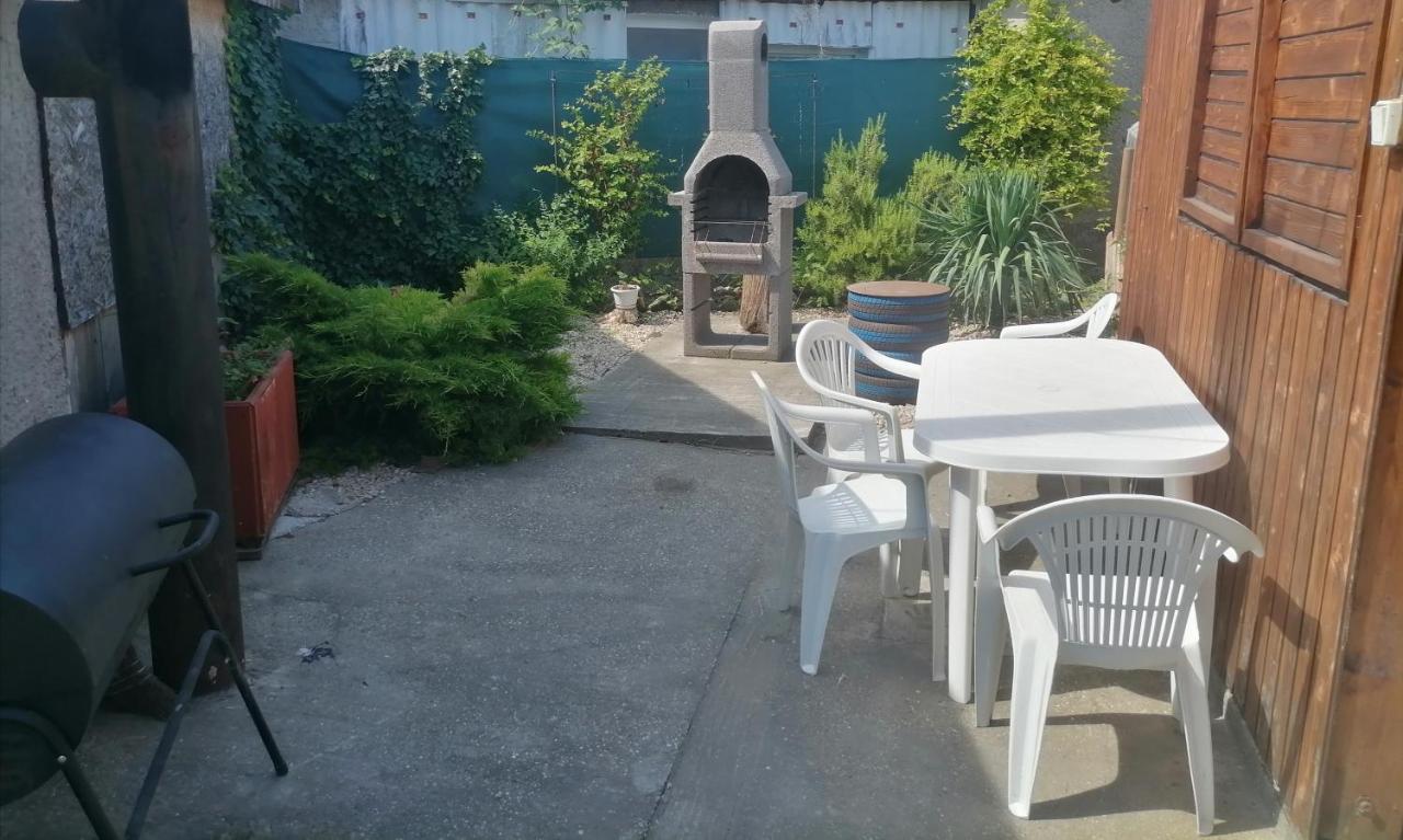 Hotel Ubytovanie Harmony House Veľký Meder Esterno foto